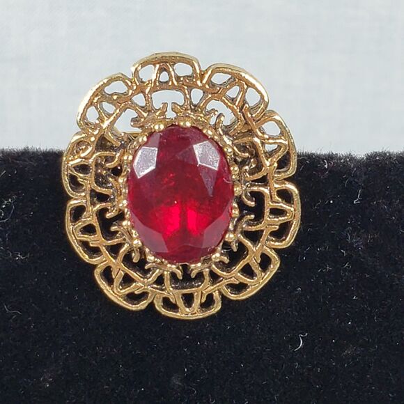 Vintage 1970's Sarah Coventry Gold Tone Brooch W/Oval Red Rhinestone Marked SC - Picture 2 of 14